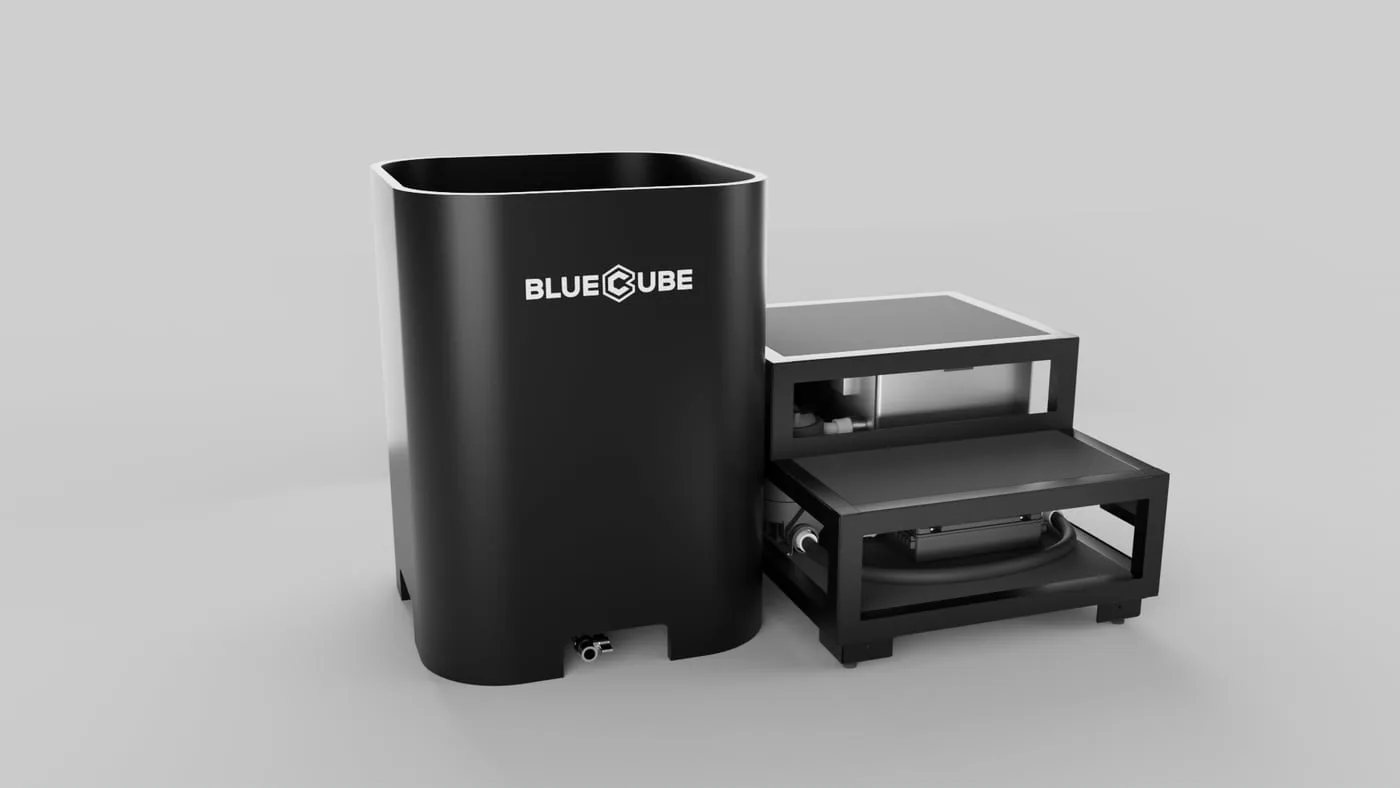 BlueCube DEEP D1 upright cold plunge tub in black