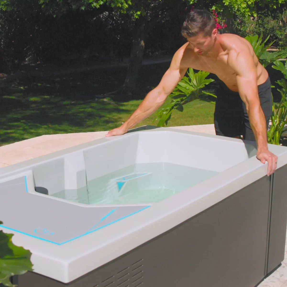 Chilly GOAT cold tub with insulated cover open